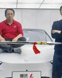乐鱼网官网入口-三年亏光183亿！周鸿祎的造车梦，为何成了一地鸡毛？