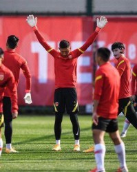 国足本月中上海展开集训 归化球员可全员到位？